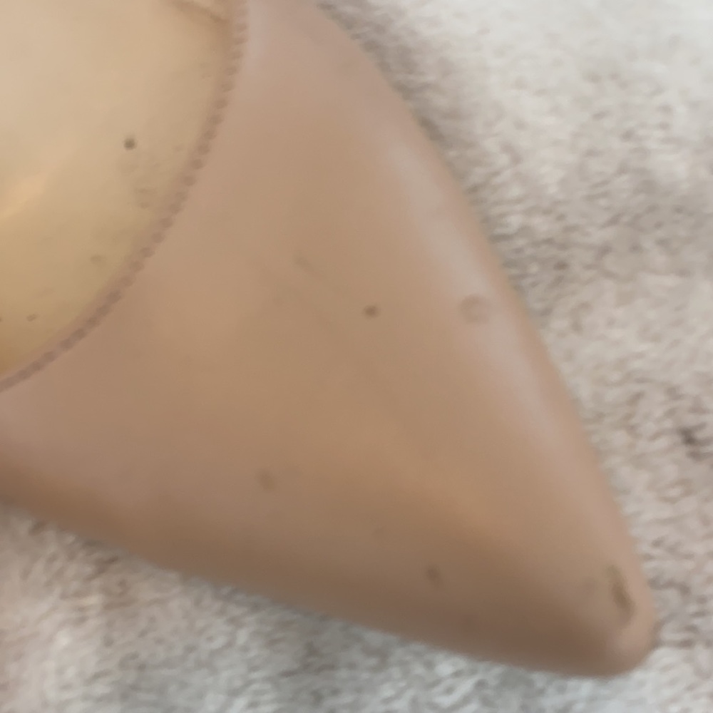 Heels - Picture 2 of 3